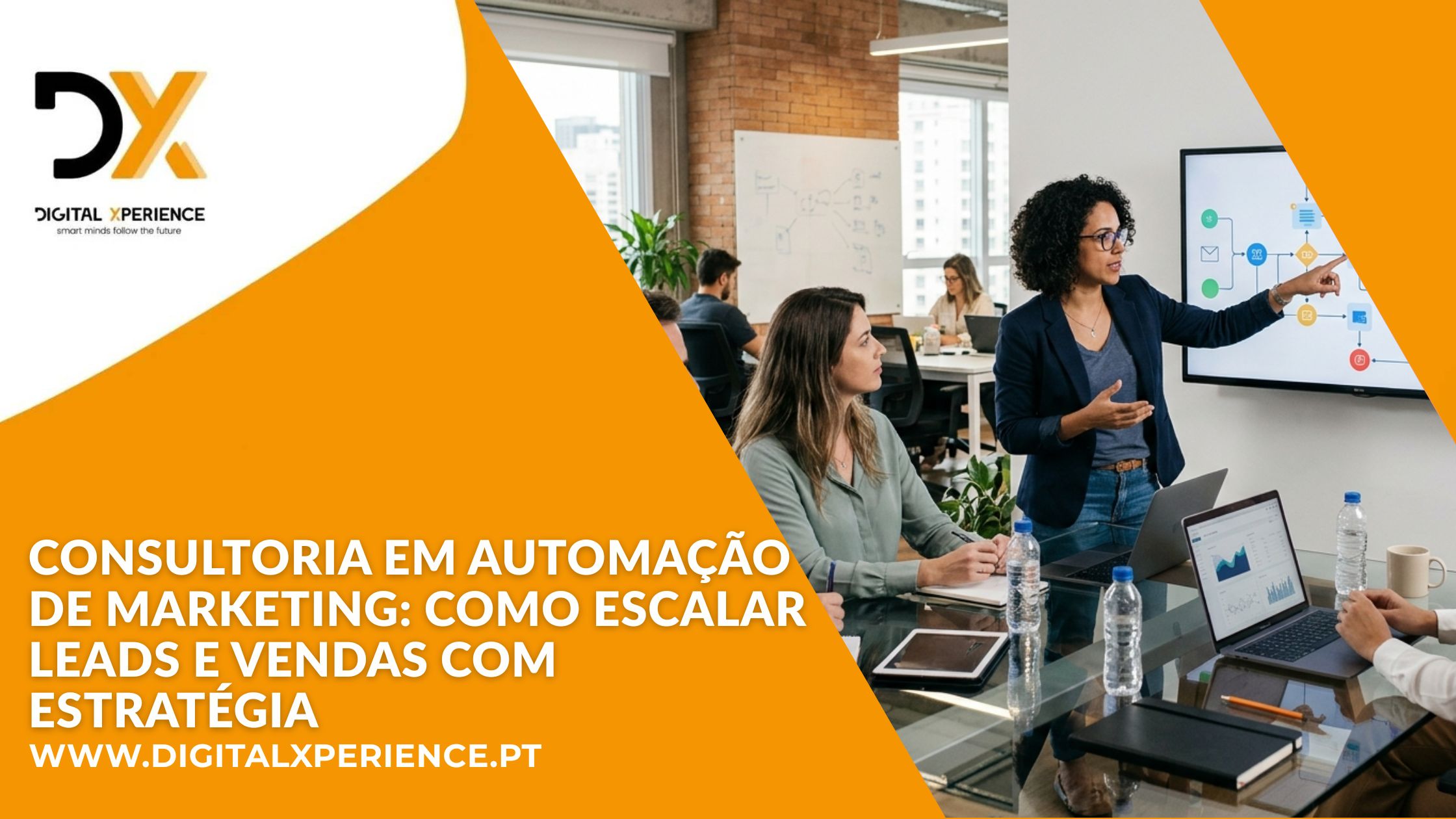 Profissional a aplicar consultoria em automação de marketing numa agência digital